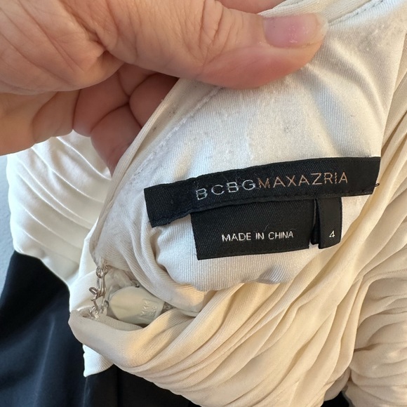 Classic evening formal gown with pockets! - Picture 3 of 5